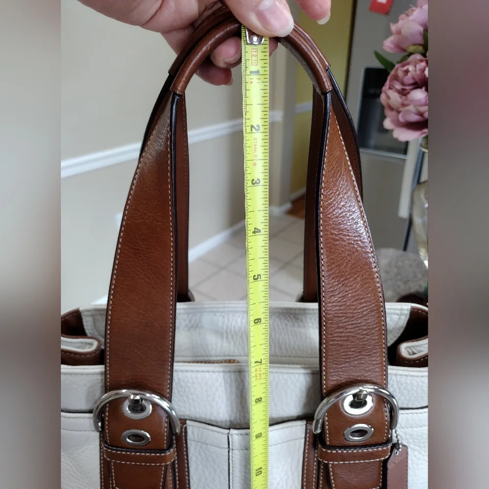Coach Cream/Ivory Soft Pebble Leather SoHo Handbag Purse